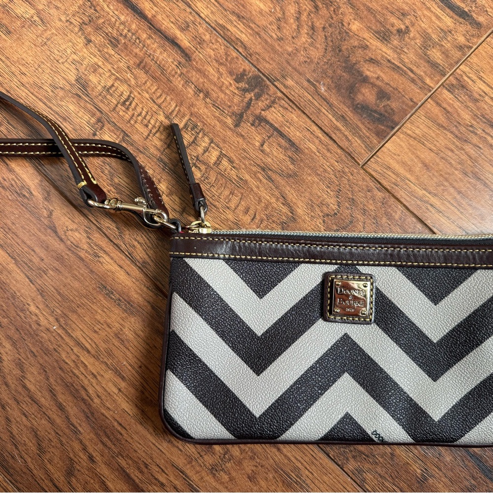Dooney & Bourke Brown and Tan Chevron Wristlet